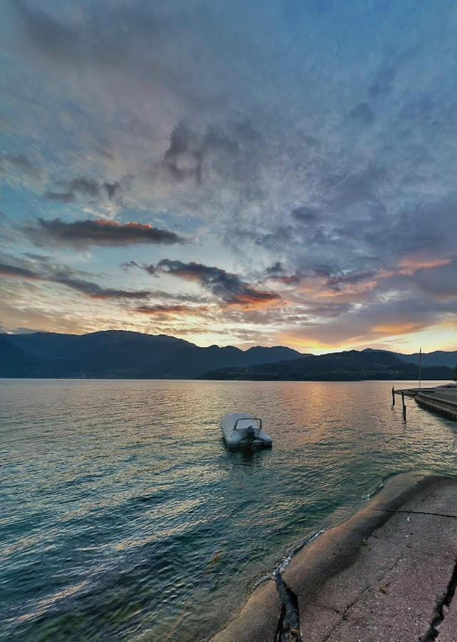 Villa Riva Lago - Apartment With Parking Tavernola Bergamasca Luaran gambar
