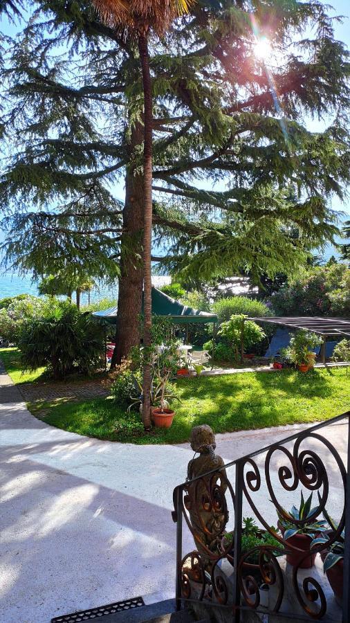 Villa Riva Lago - Apartment With Parking Tavernola Bergamasca Luaran gambar