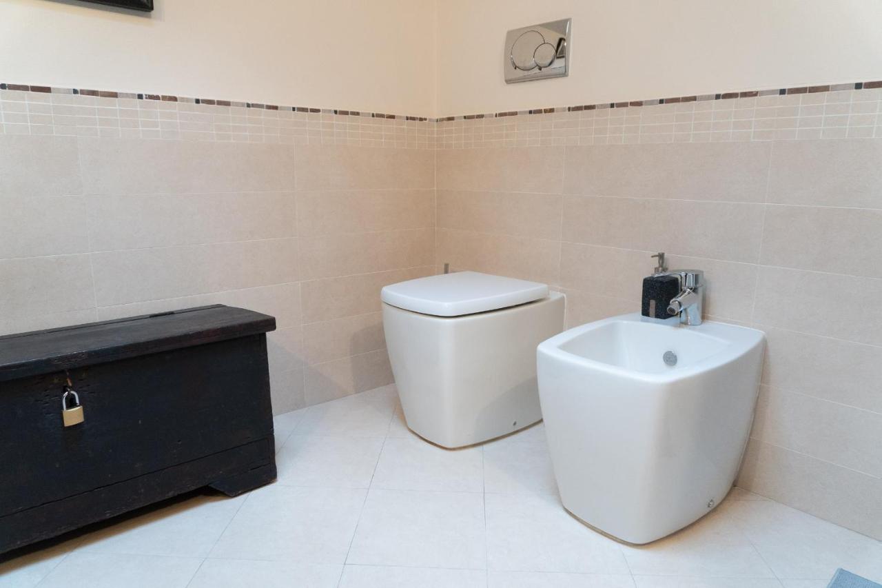 Villa Riva Lago - Apartment With Parking Tavernola Bergamasca Luaran gambar