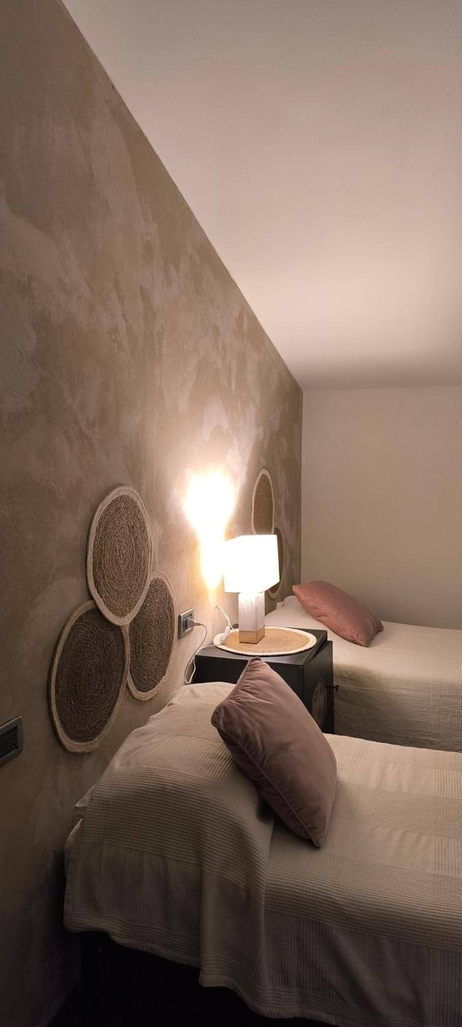 Villa Riva Lago - Apartment With Parking Tavernola Bergamasca Luaran gambar
